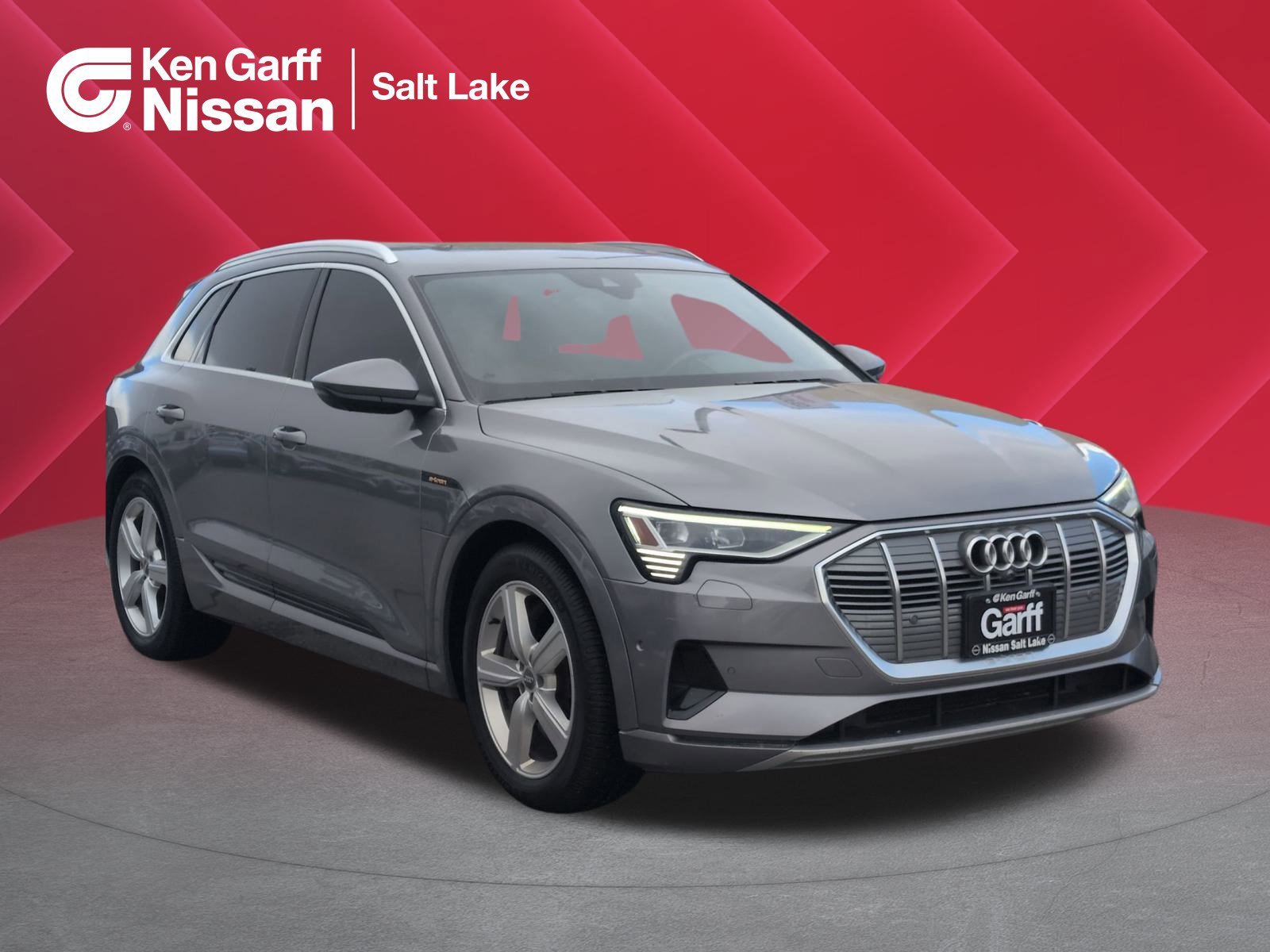 2019 Audi e-tron Premium Plus