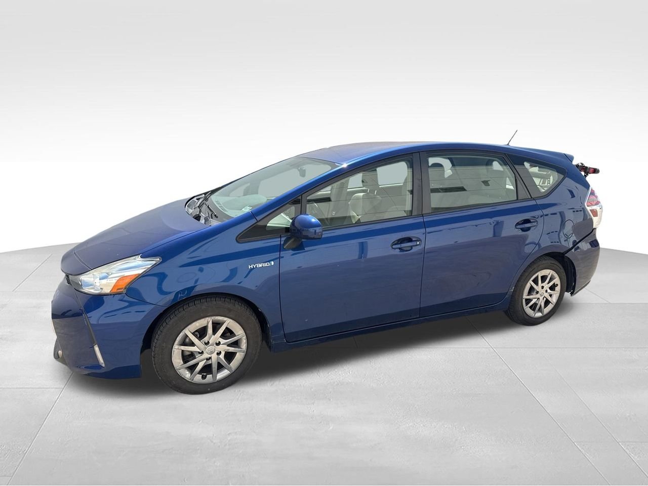 Used 2015 Blue Toyota Four image 1