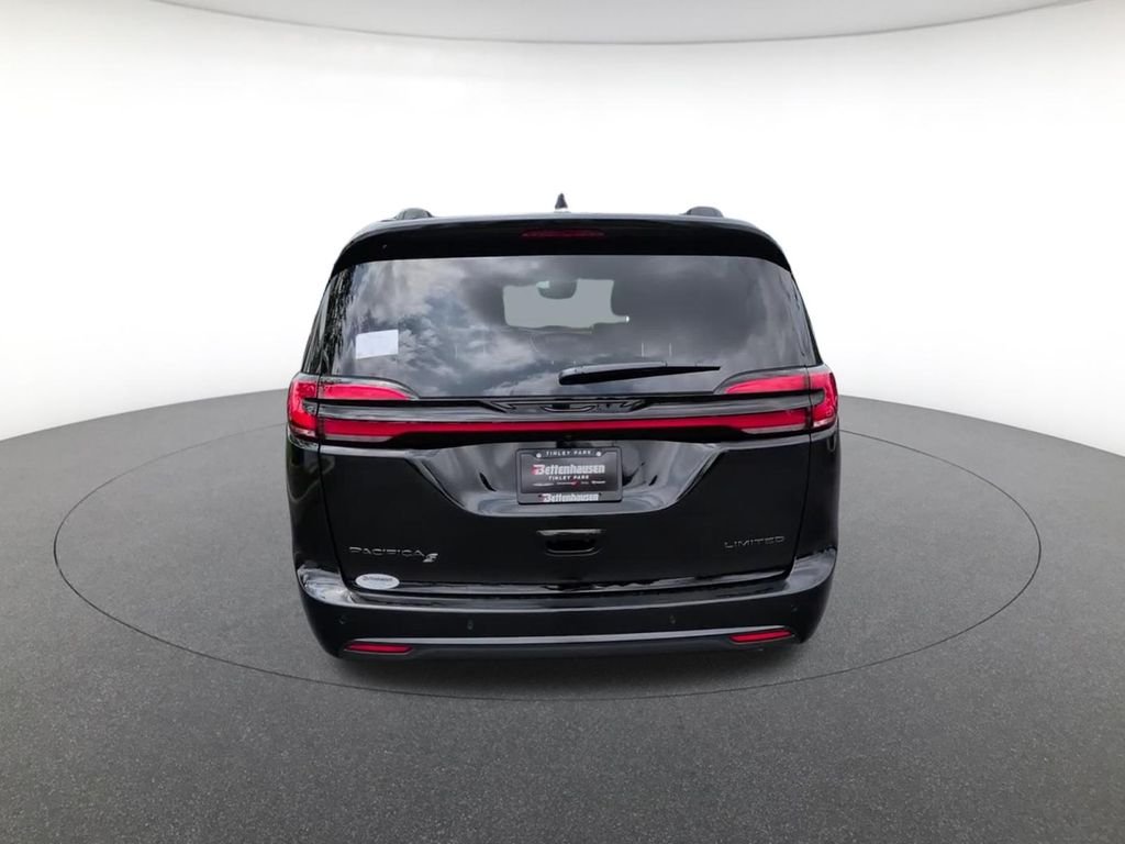New 2027 Diamond Black Chrysler Limited image 9