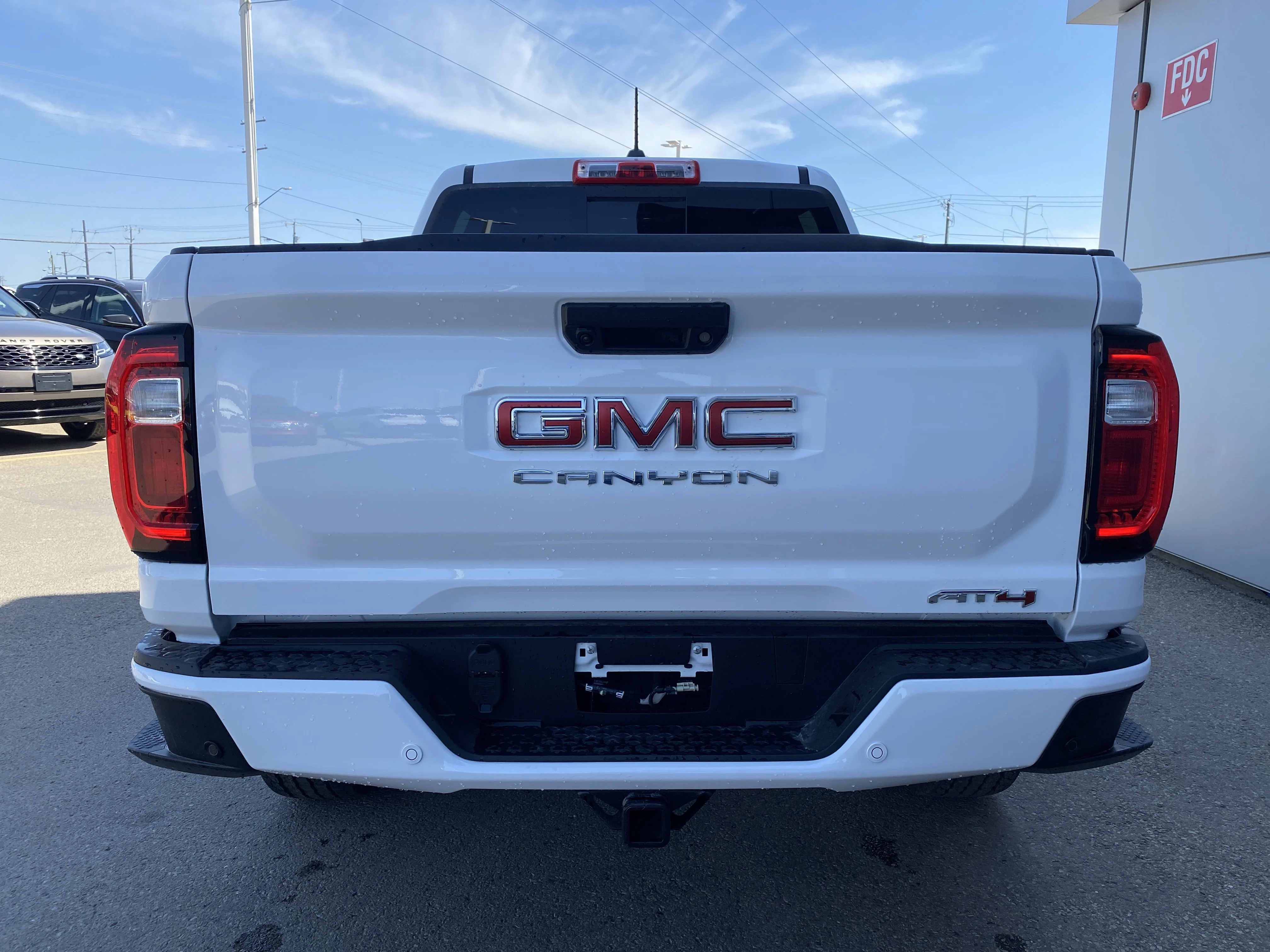 New 2026 Summit White GMC 4WD AT4 image 5
