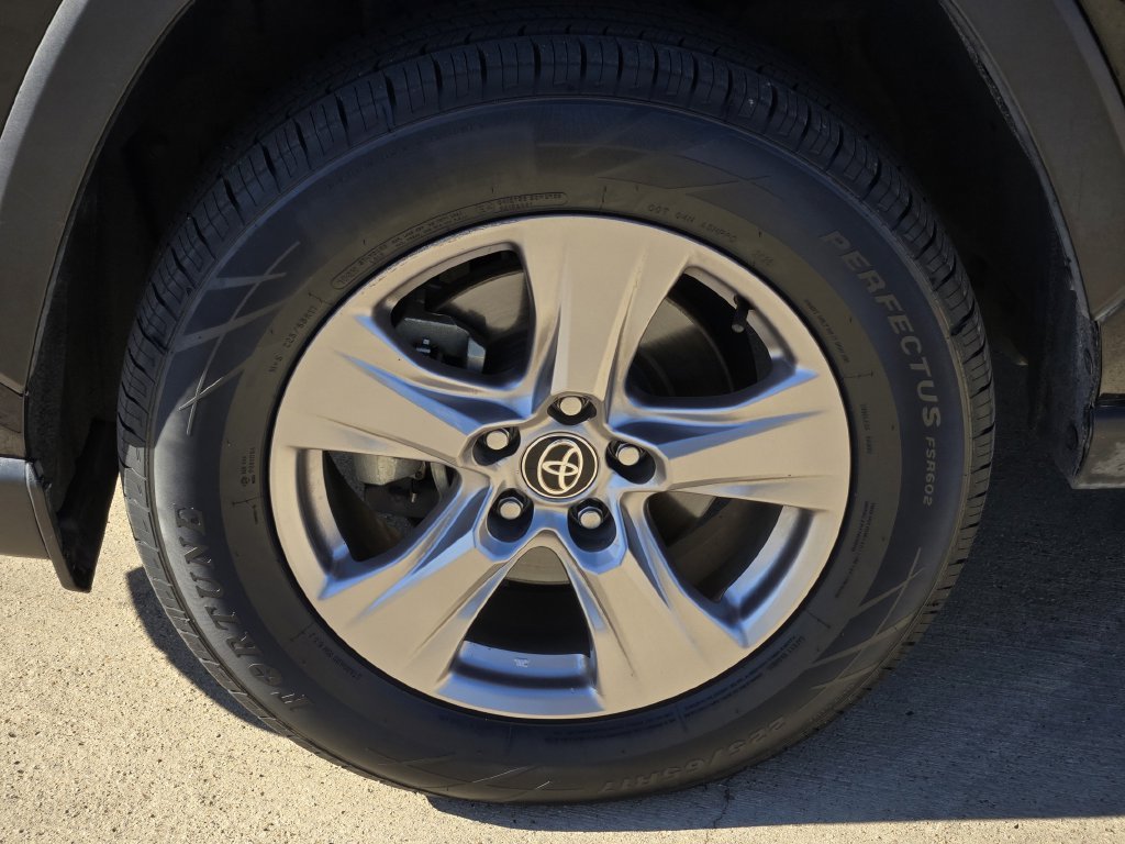 Used 2023 Black Toyota XLE image 8