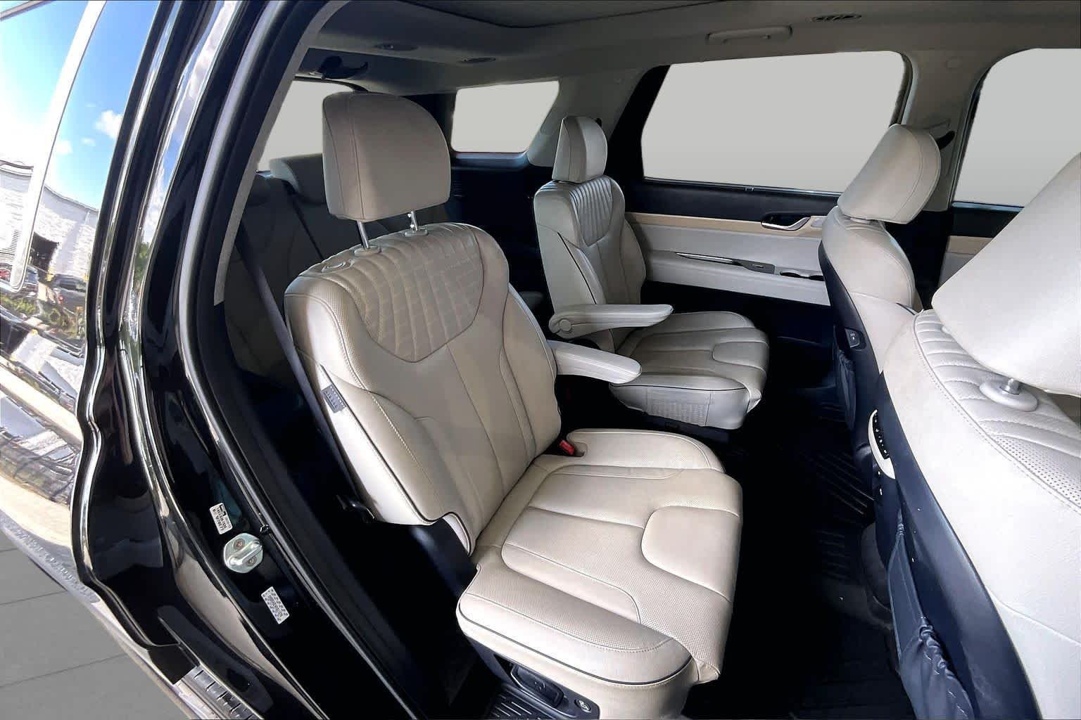 Certified Used 2023 Abyss Black Pearl Hyundai Limited image 19