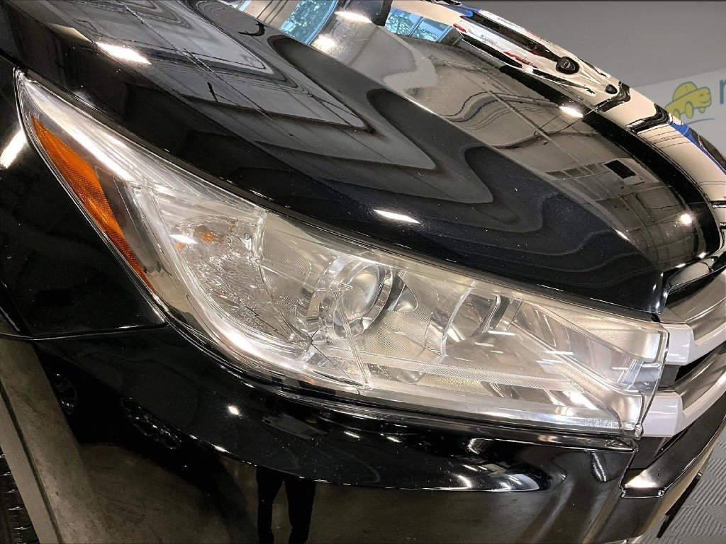 Used 2017 Black Toyota XLE image 34