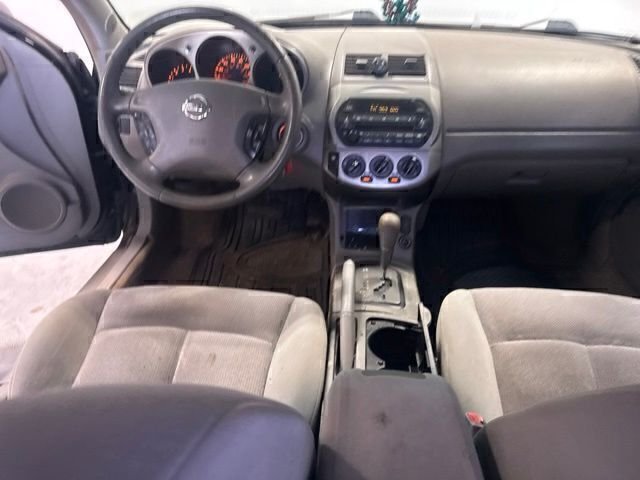 Used 2003 Black Nissan 3.5 SE image 19