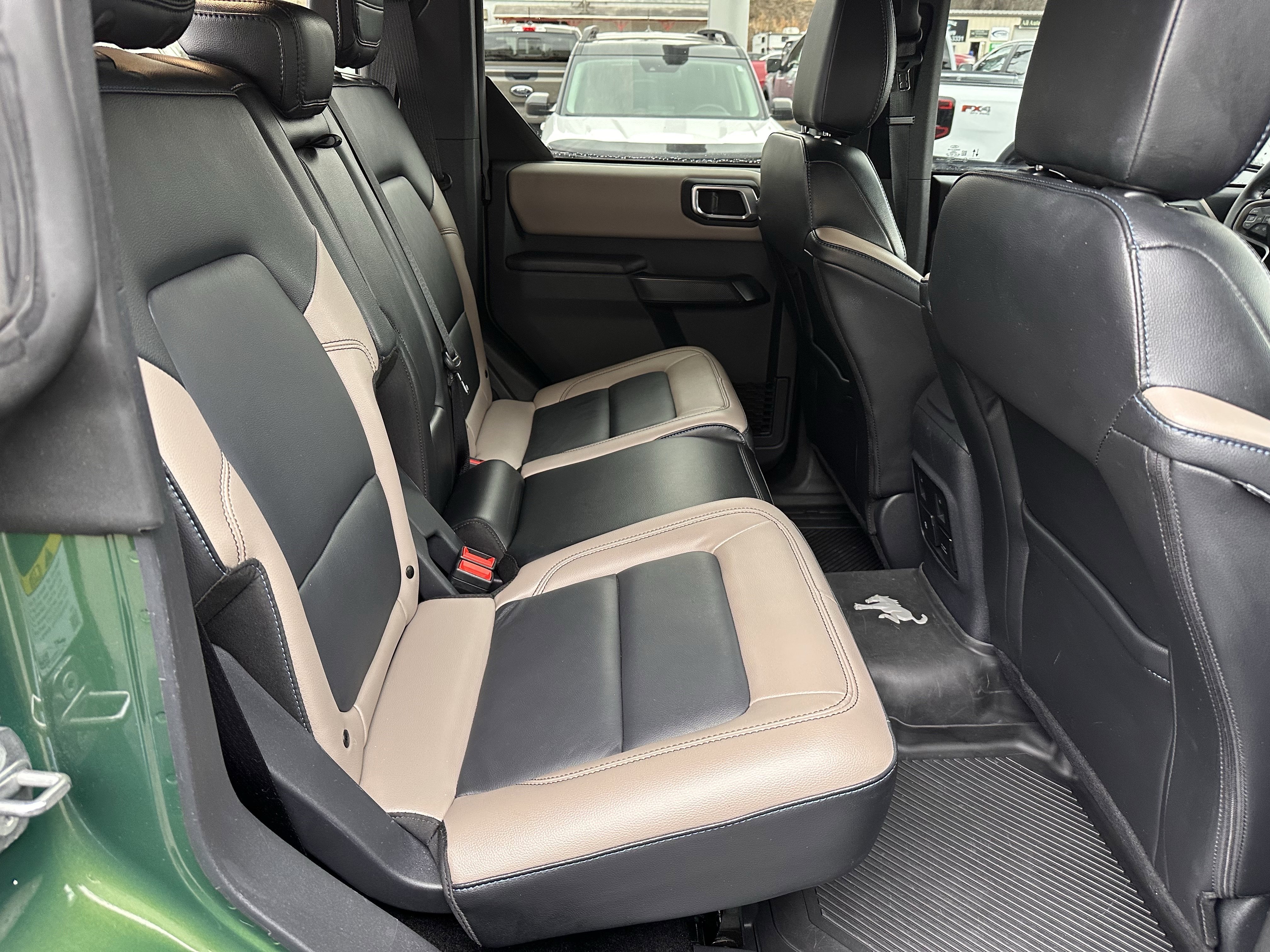 Certified Used 2024 Eruption Green Metallic Ford Wildtrak image 16