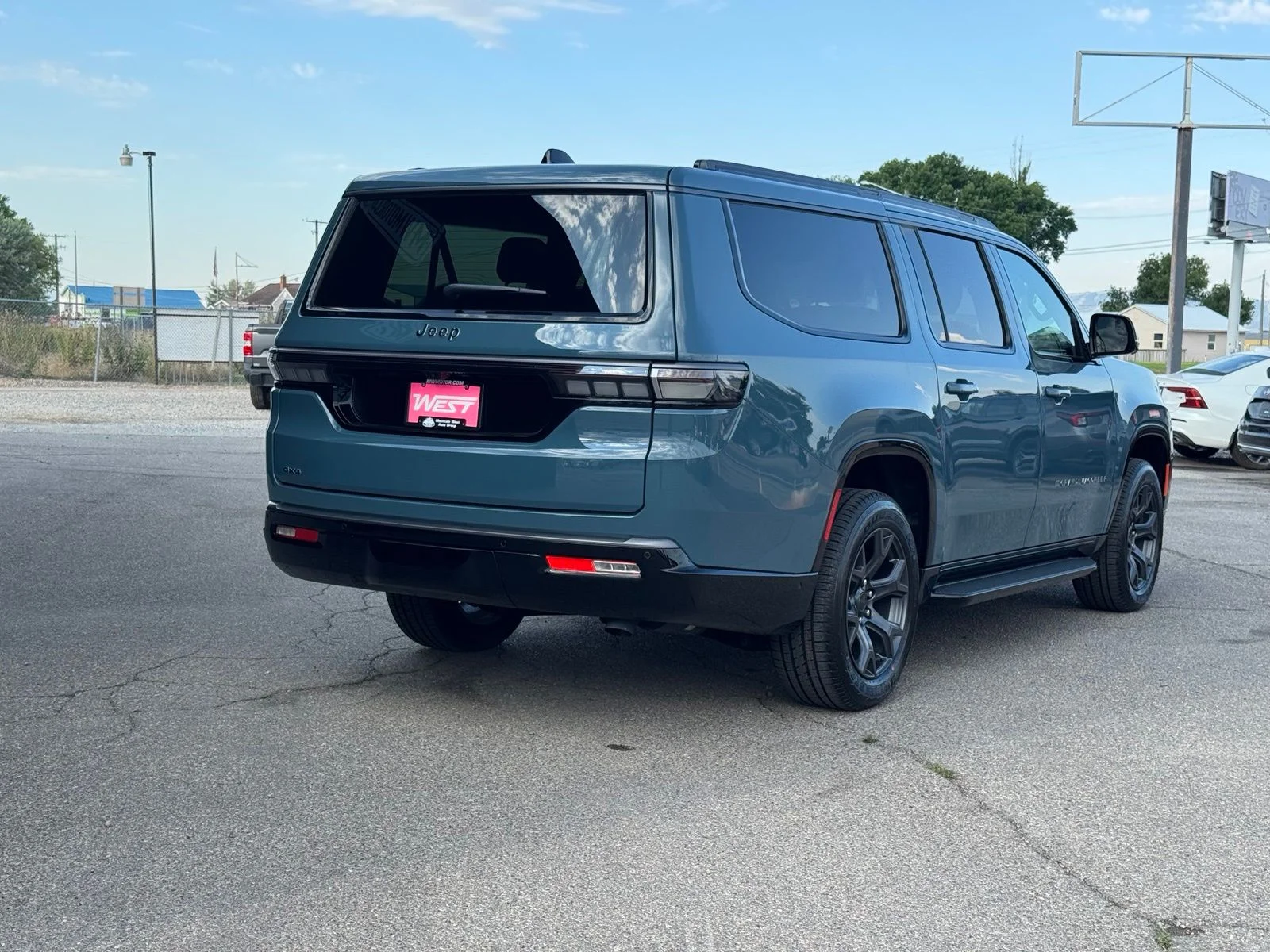 New 2026 Steel Blue Exterior Paint Jeep Limited Altitude image 6