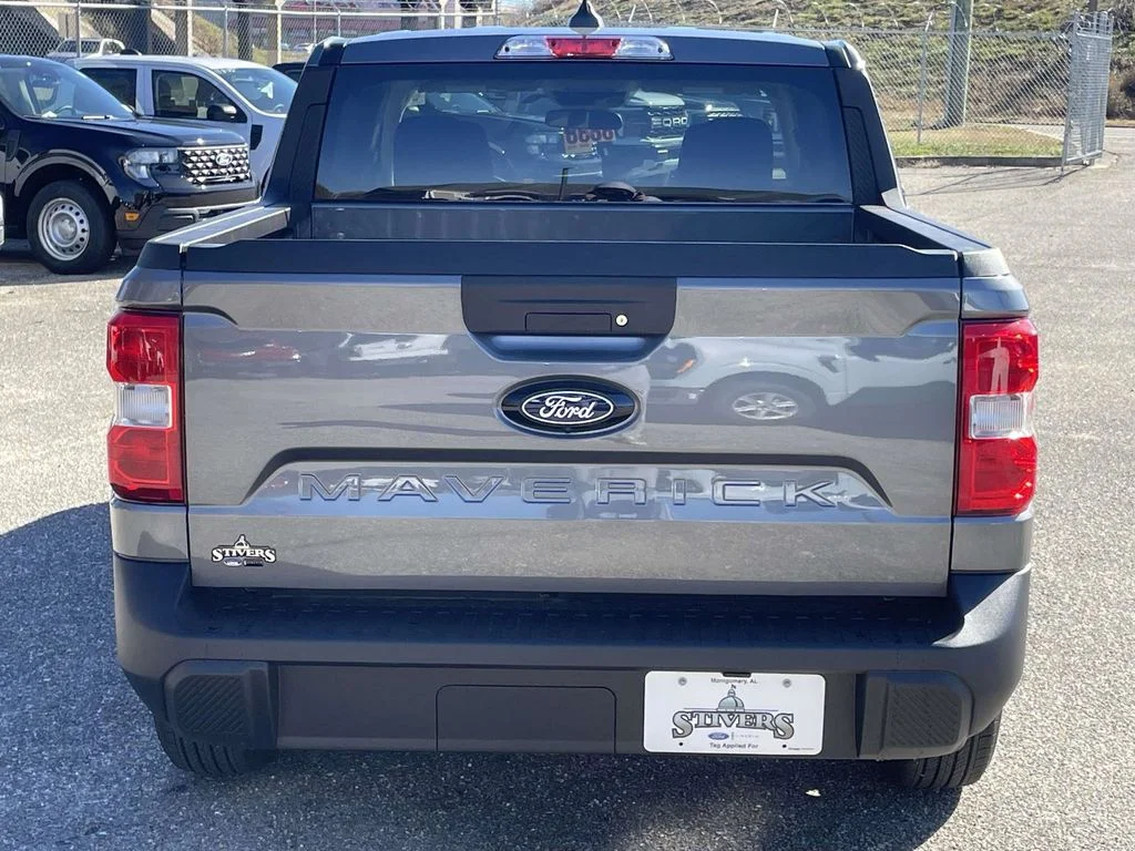 New 2026 Carbonized Gray Metallic Ford XL image 4