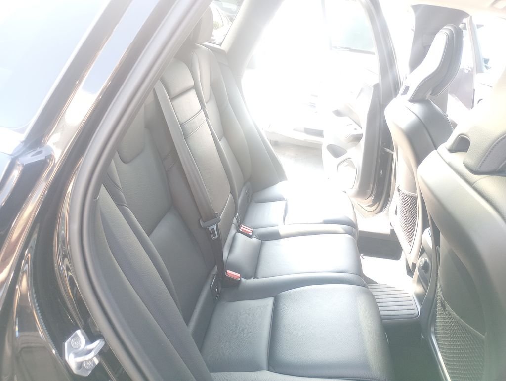 Used 2021 Black Volvo T8 Inscription Expression image 24
