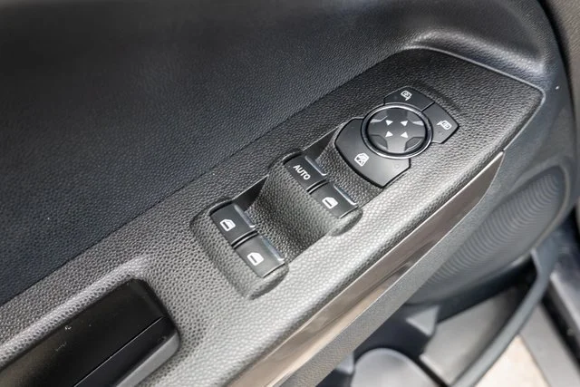 Used 2020 Black Ford SE image 18
