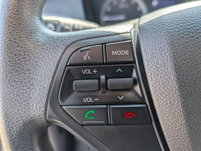 Used 2017 Silver Hyundai Base image 24