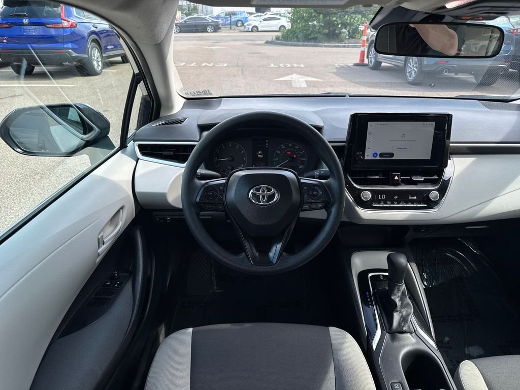 Used 2025 Gray Toyota LE image 11