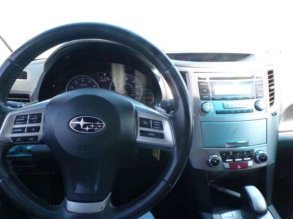 Used 2013 Twighlight Blue Metallic Subaru 2.5i Premium image 15