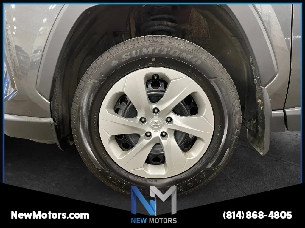 Used 2022 Magnetic Gray Metallic Toyota LE image 14