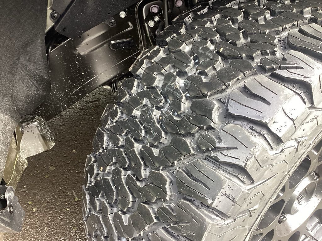 2025 Toyota Tundra SR5 - Photo 8