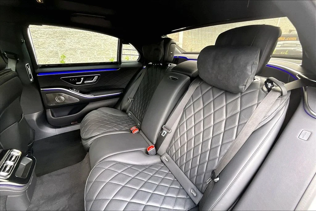 New 2026 White Mercedes-Benz S 500 image 10