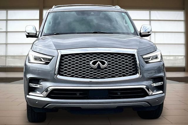 Used 2020  INFINITI  image 3