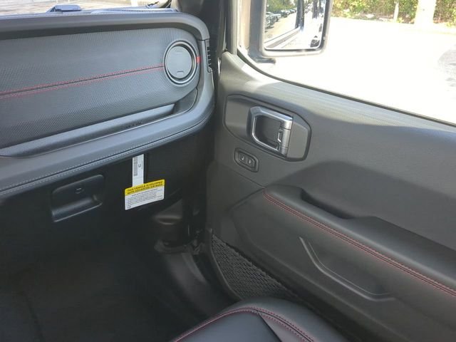 New 2026 Black Clear-Coat Exterior Paint Jeep Rubicon X image 19