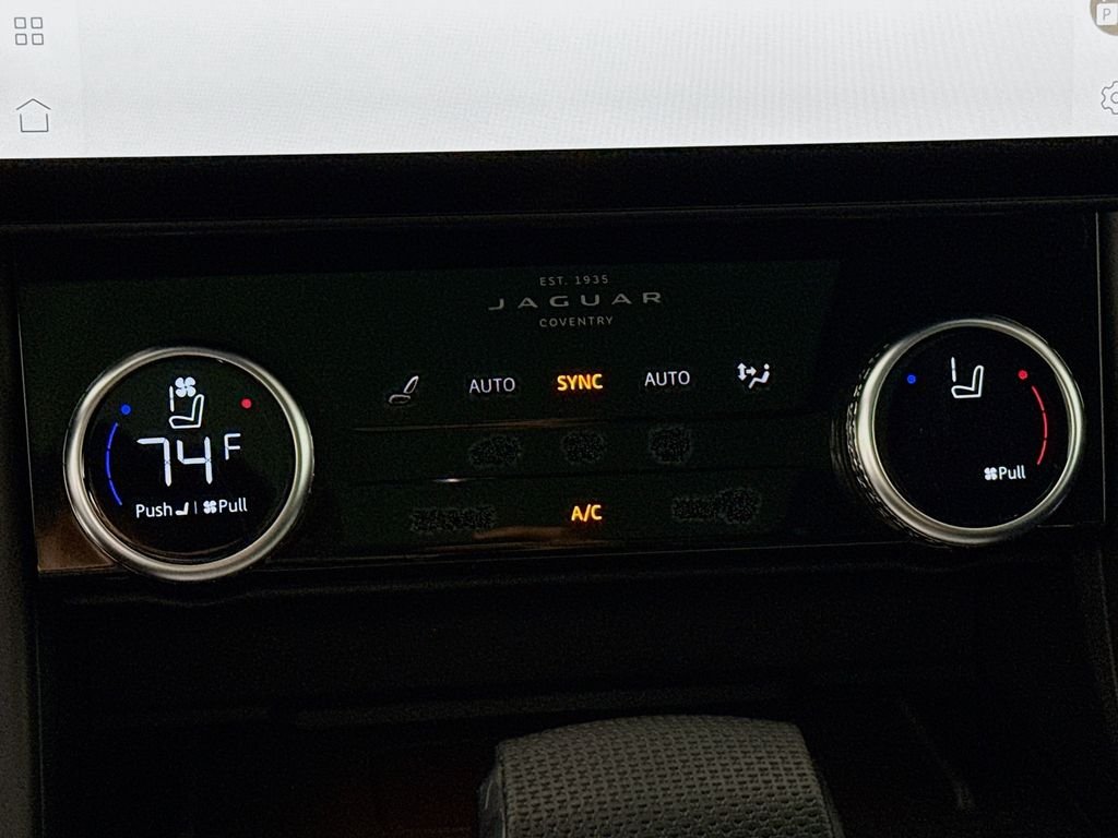 Certified Used 2021  Jaguar SVR image 22