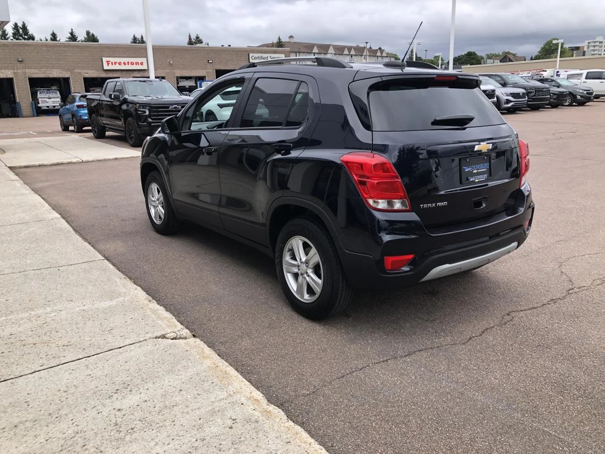 Used 2022 Blue Chevrolet Awd 4dr Lt image 6