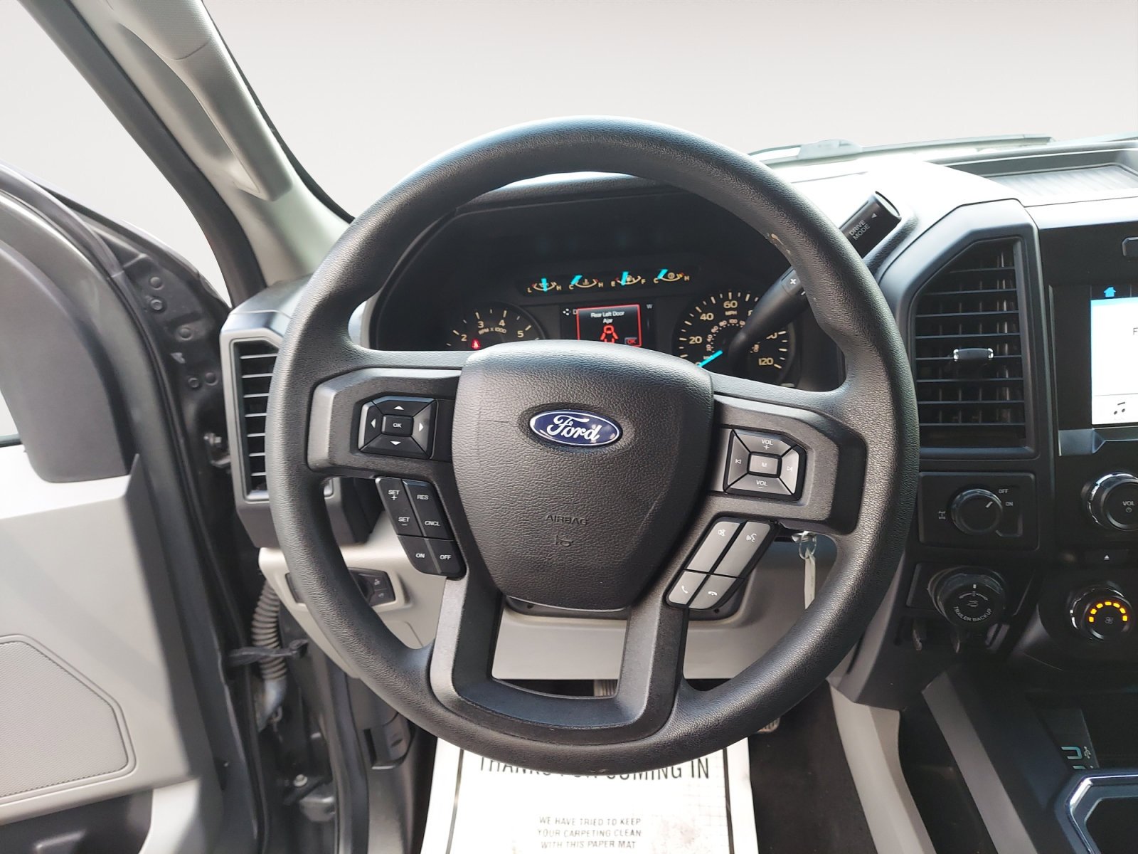 Used 2018 Magnetic Metallic Ford XL image 13