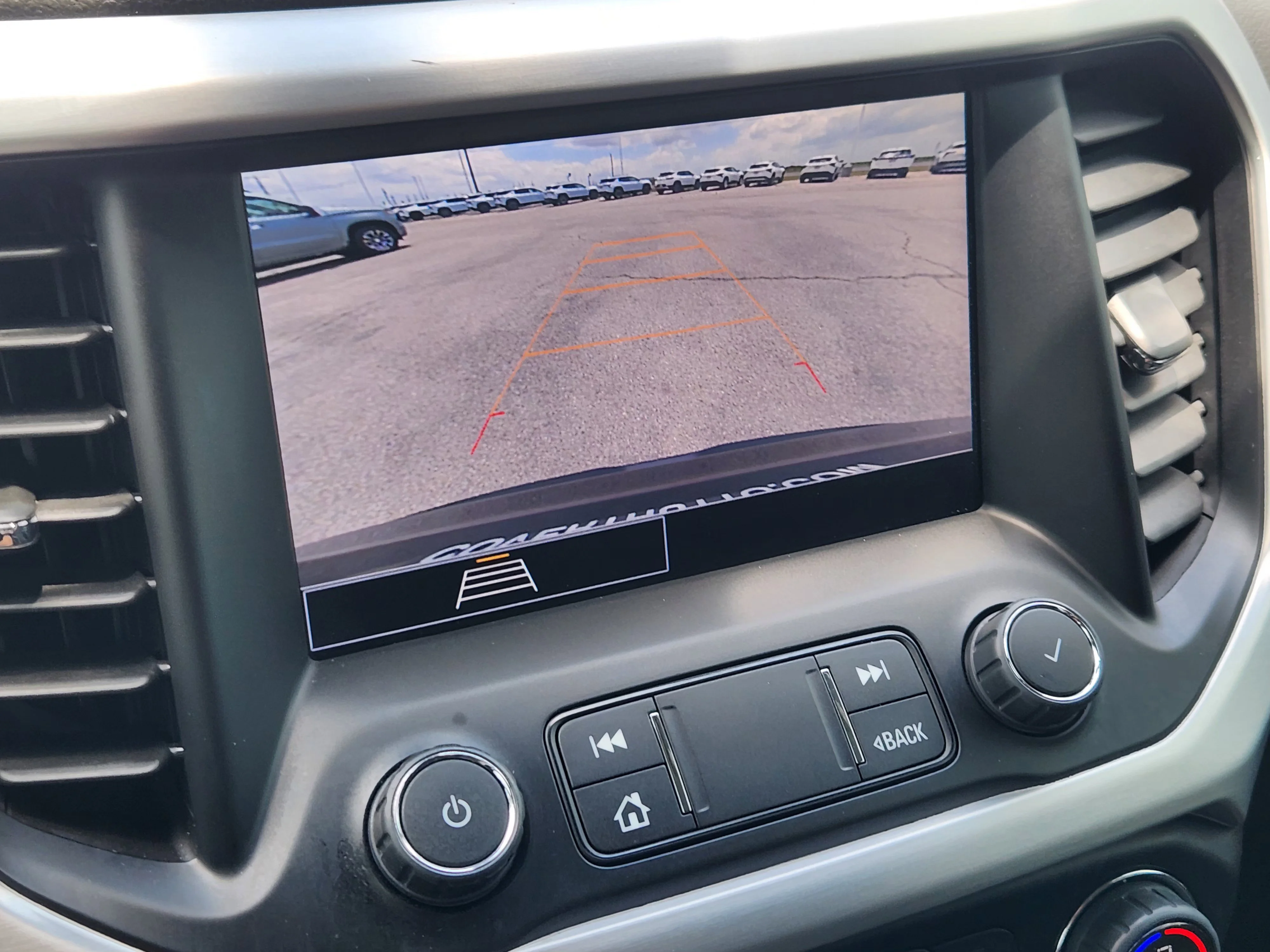 Used 2023 Ebony Twilight Metallic GMC SLE image 18