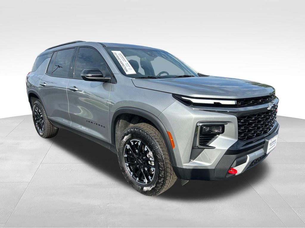 Used 2025 Gray Chevrolet Z71 image 7