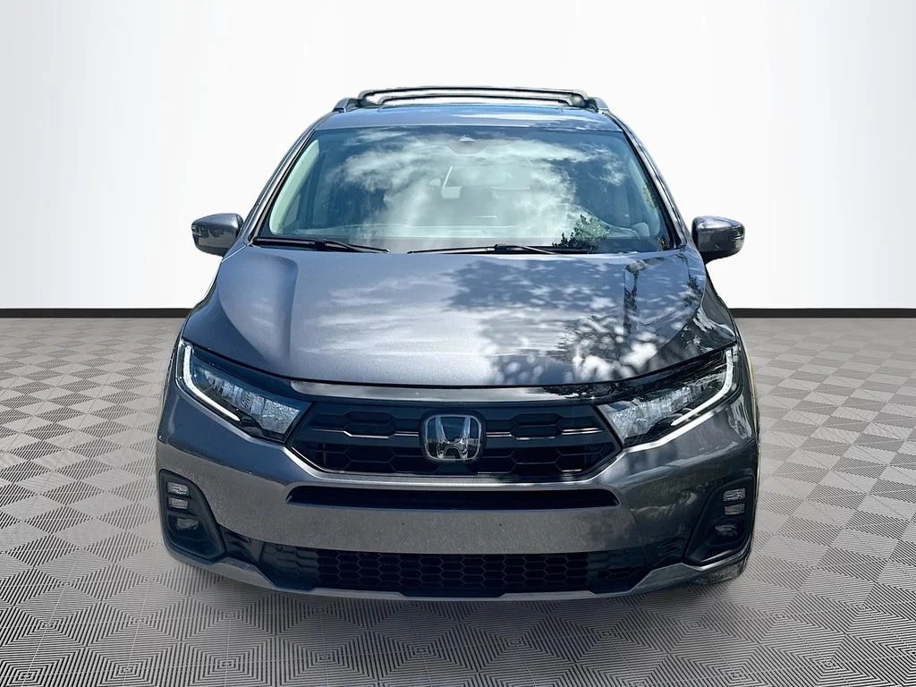 Used 2025  Honda EX-L image 2