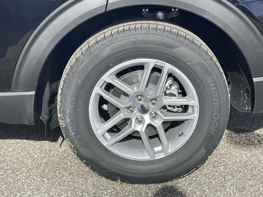 New 2026 Black Ford Active image 9