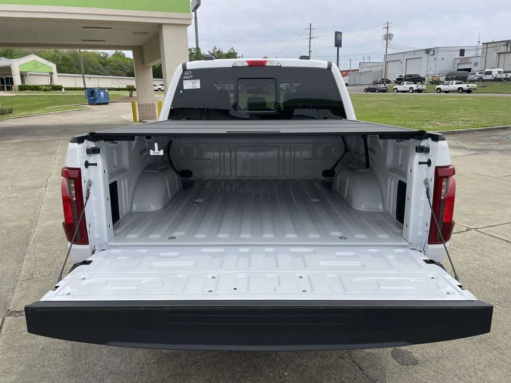 New 2026 White Ford XLT image 10