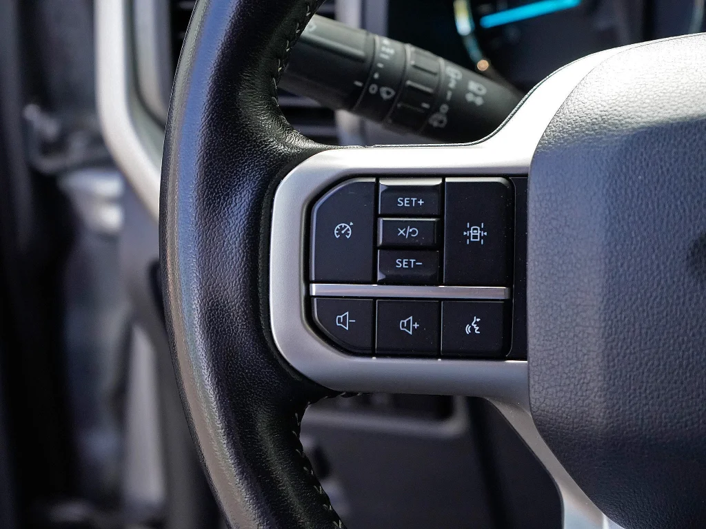 Used 2024 Silver Metallic Ford XLT image 16