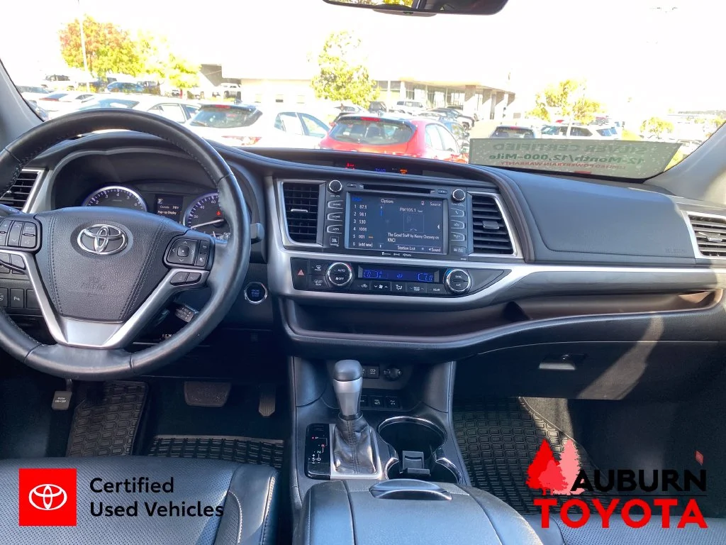 Certified Used 2017 Blizzard Pearl Toyota Limited Platinum image 13