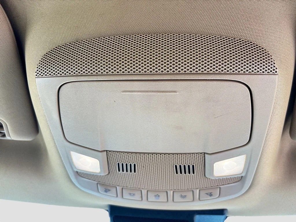 Used 2019 Silver Spruce Metallic Ford XLT image 30