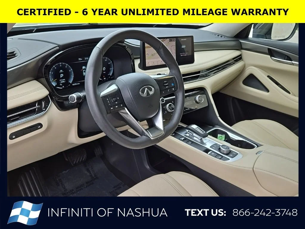 Certified Used 2024 White INFINITI LUXE image 6