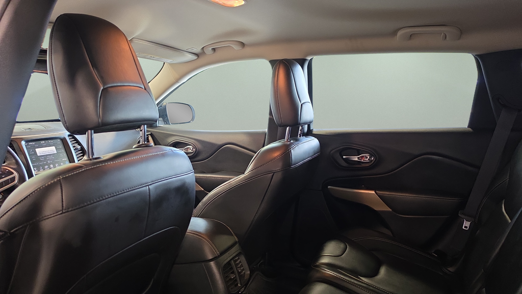 Used 2018 Black Jeep Limited image 18