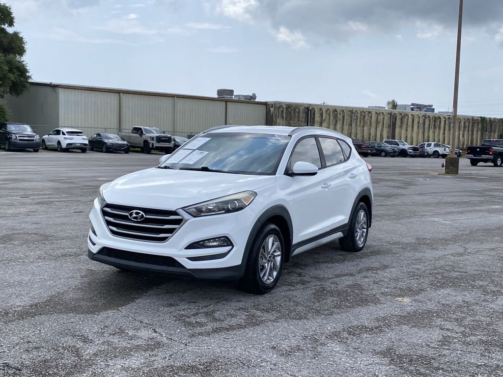 Used 2018 Dazzling White Hyundai SEL image 4