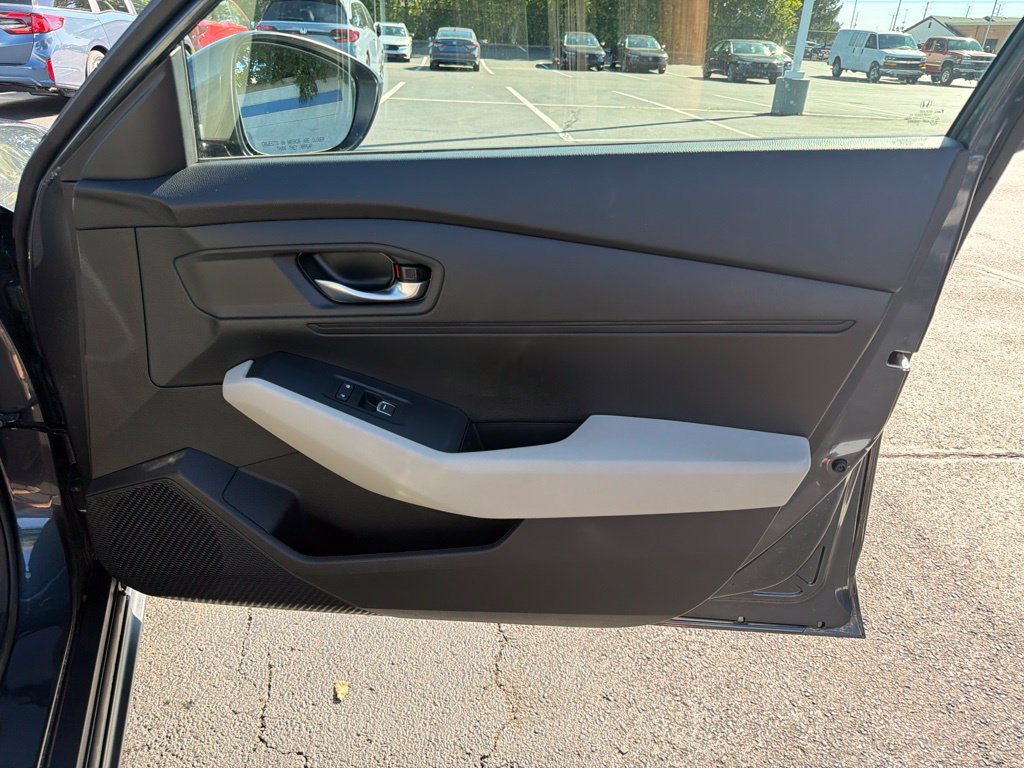 Used 2024 Meteorite Gray Metallic Honda LX image 24