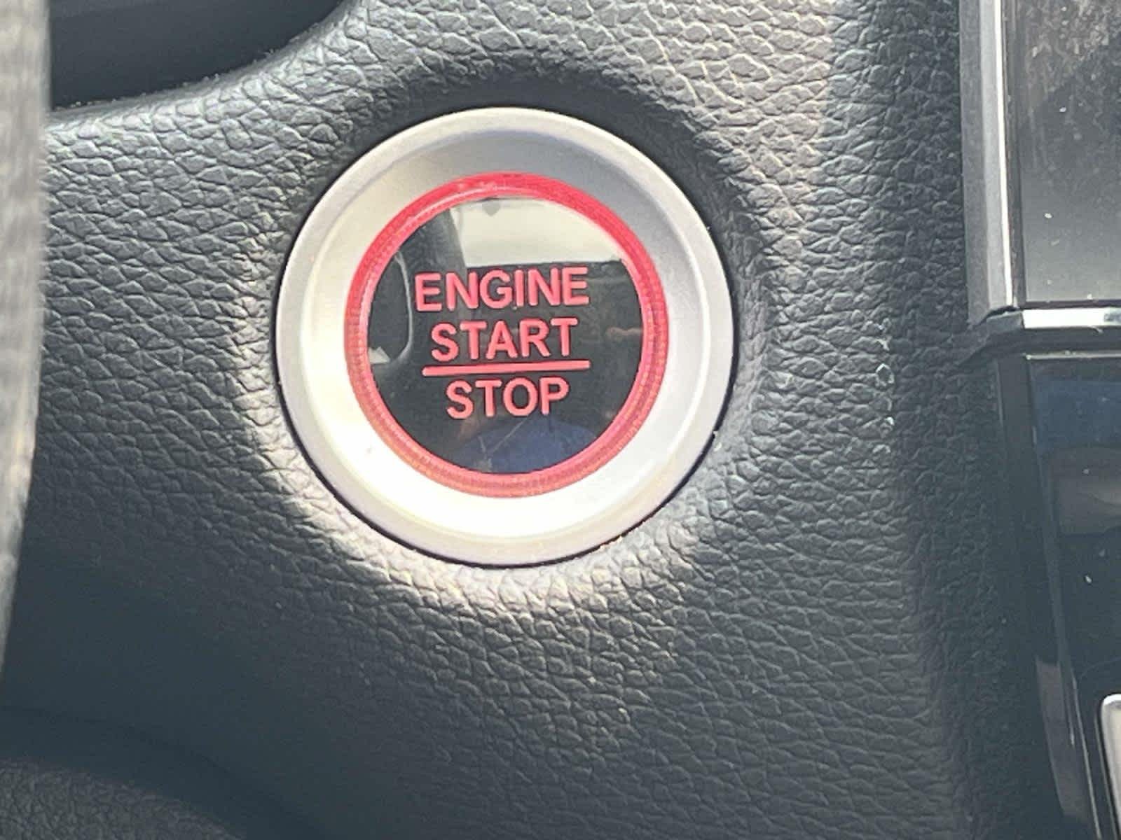 Used 2020  Honda EX image 38