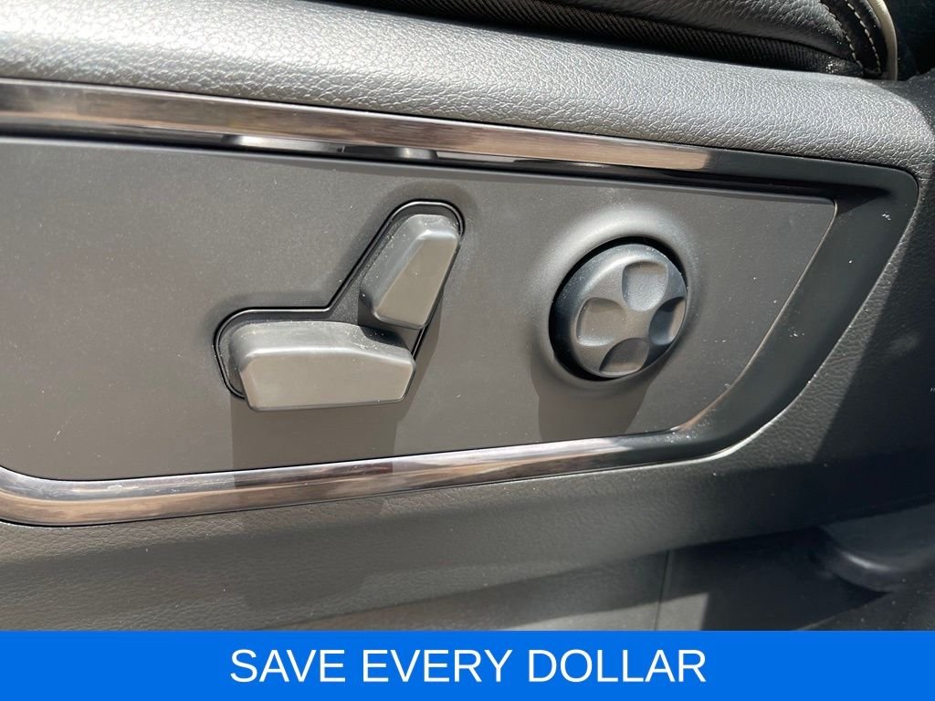 Used 2022 White Ram Limited image 25