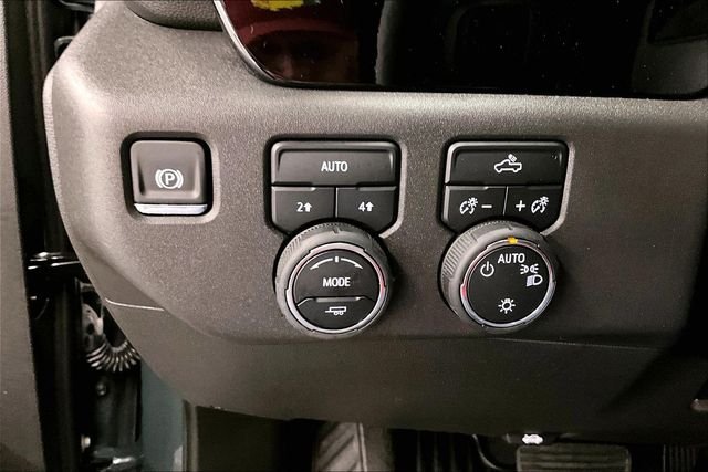 Used 2026 Cypress Gray Chevrolet LT image 39