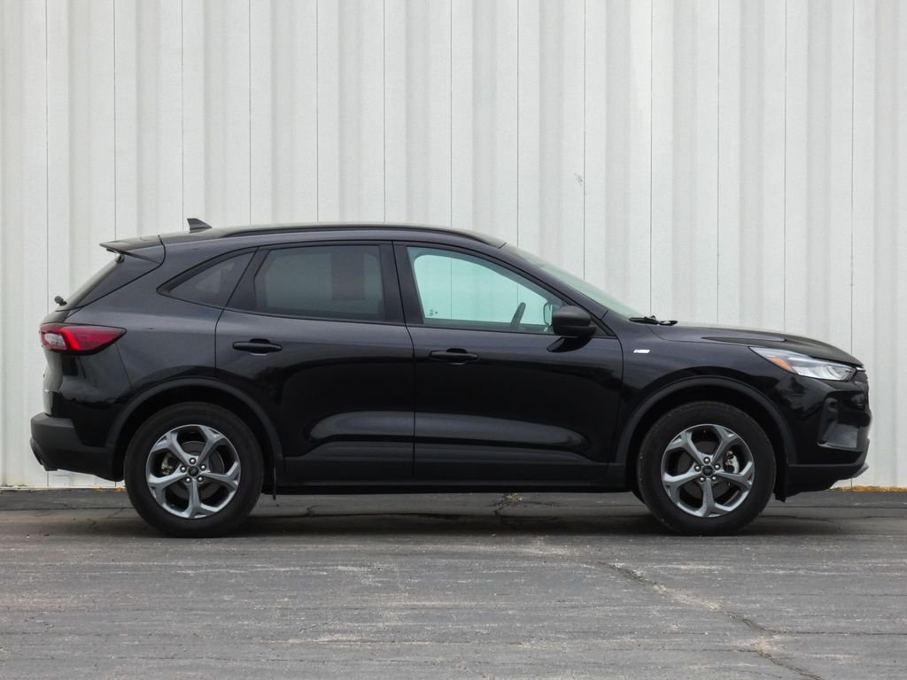 Used 2025 Ford Escape ST-Line with VIN 1FMCU9MN9SUA86606 for sale in Kansas City