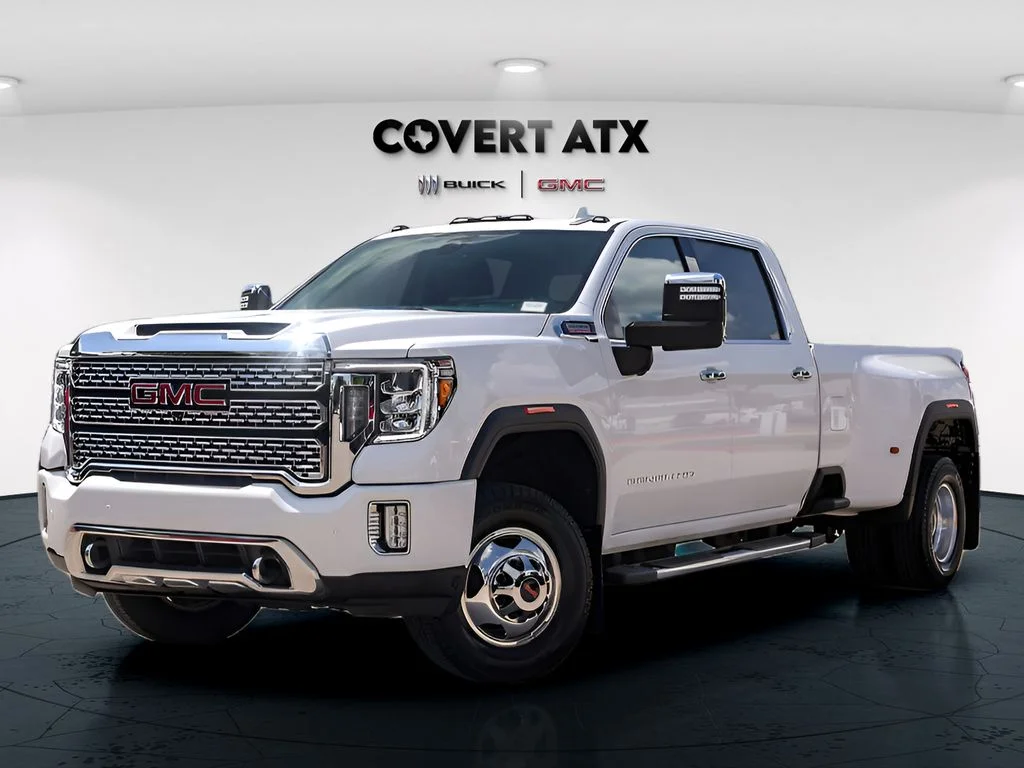 Used 2022 White GMC Denali image 2