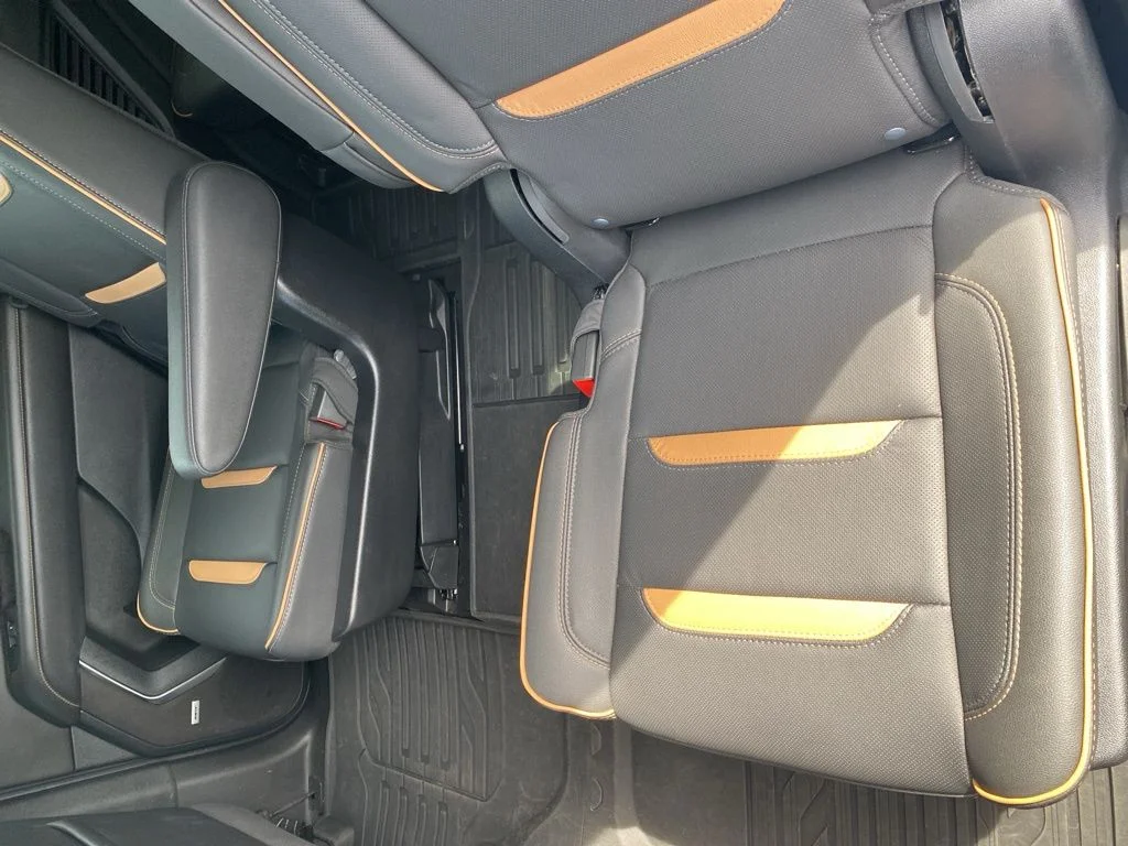 Used 2024 White GMC AT4 image 36