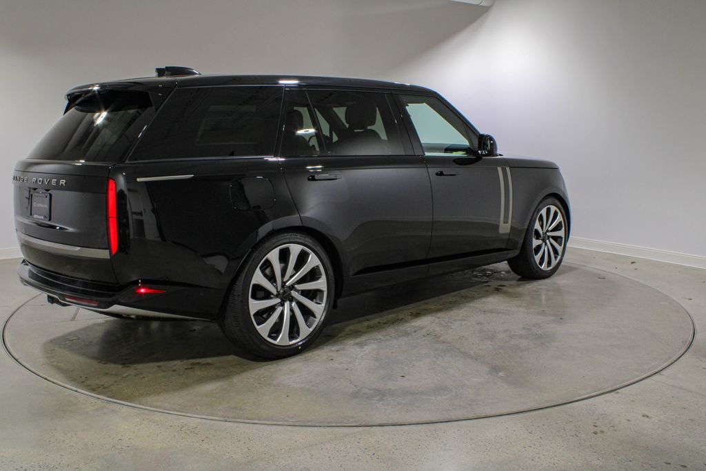 New 2026 Santorini Black Land Rover P530 SE LWB 7 SEAT image 5
