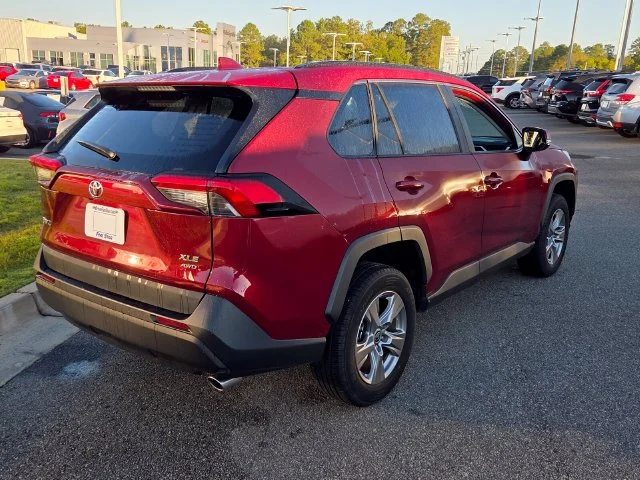 Used 2025 Red Toyota XLE image 13