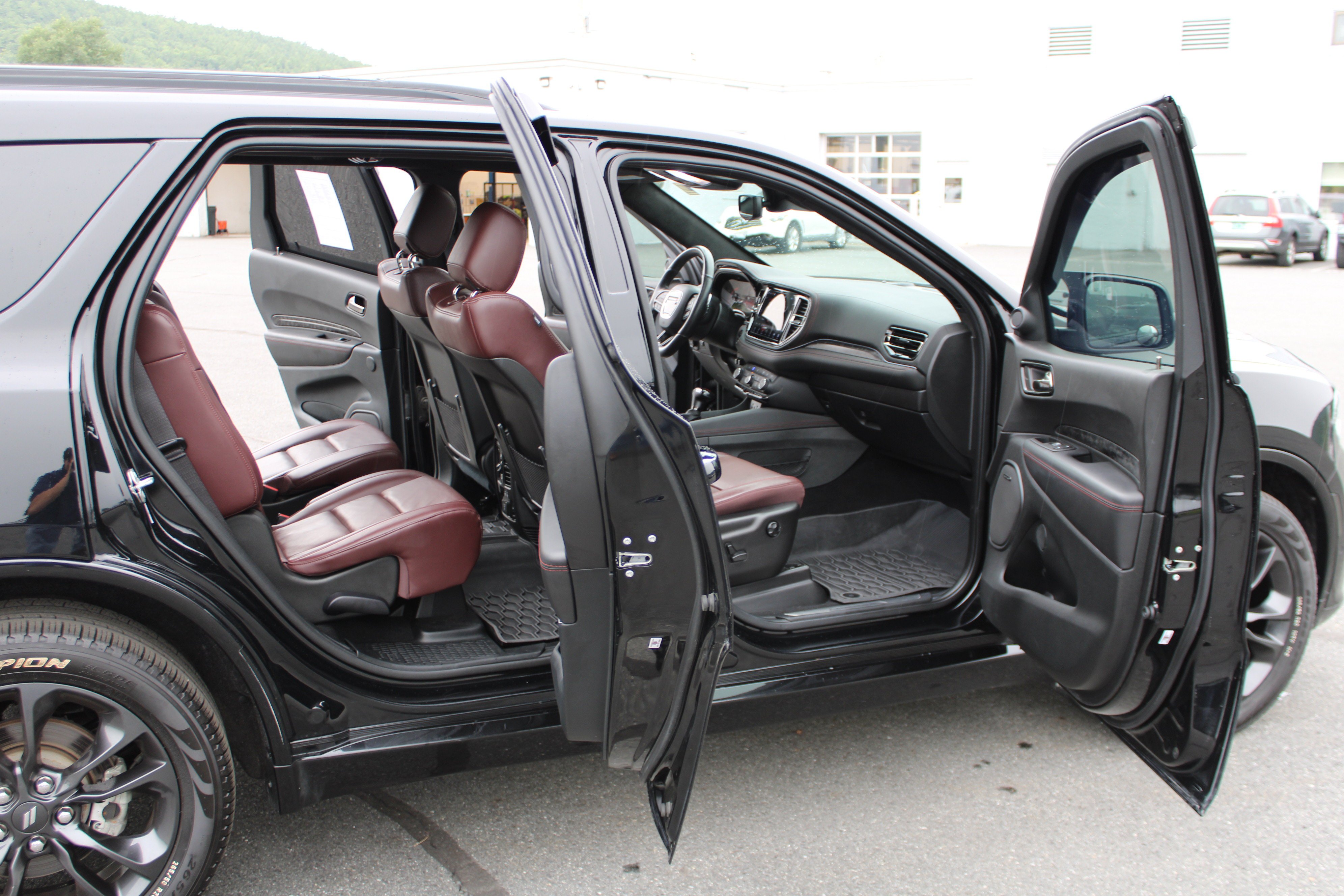 Used 2023 DB Black Clearcoat Dodge R/T Premium image 18