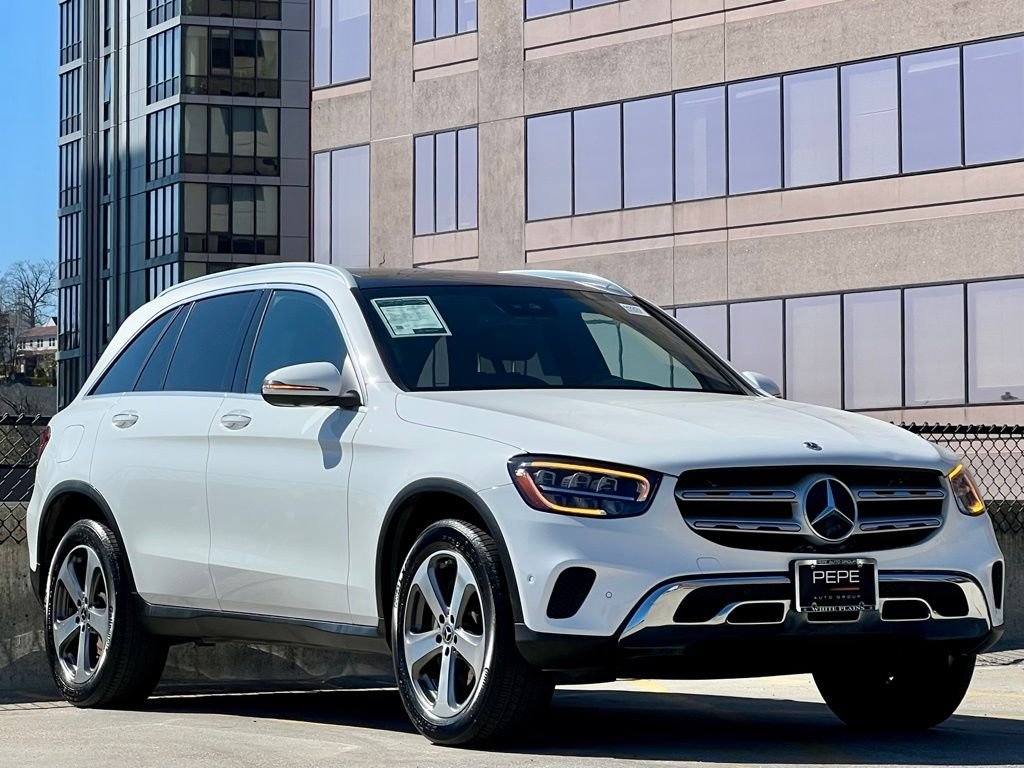 Certified Used 2022  Mercedes-Benz GLC 300 image 1