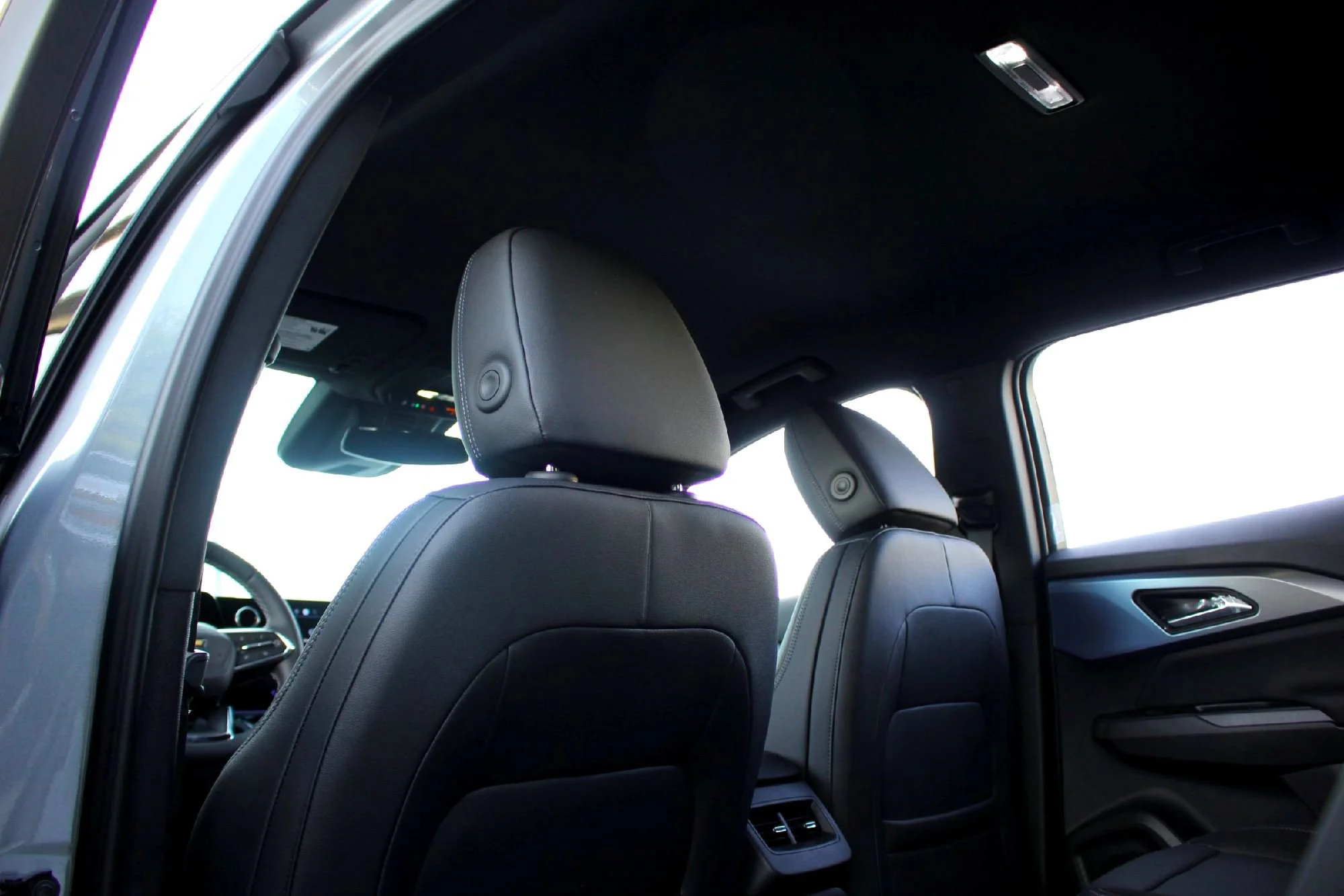 2025 Chevrolet Equinox EV 1LT - Photo 16