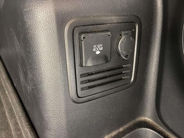 Certified Used 2022 BLIZZARD PEARL Toyota  image 13