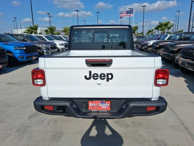 New 2026 Bright White Clear-Coat Exterior Paint Jeep Sport image 6