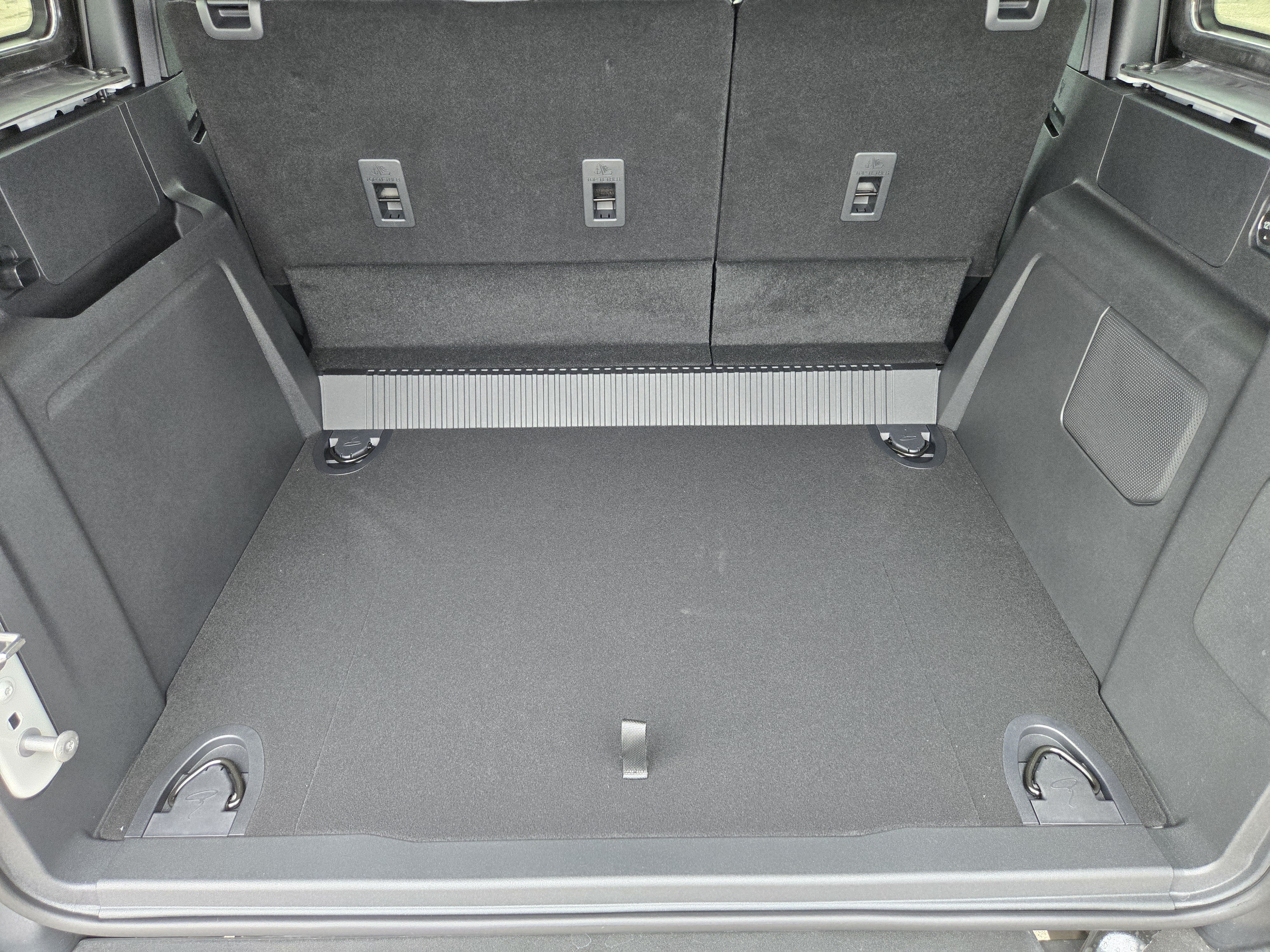 New 2026 Avalanche Gray Ford Outer Banks image 21